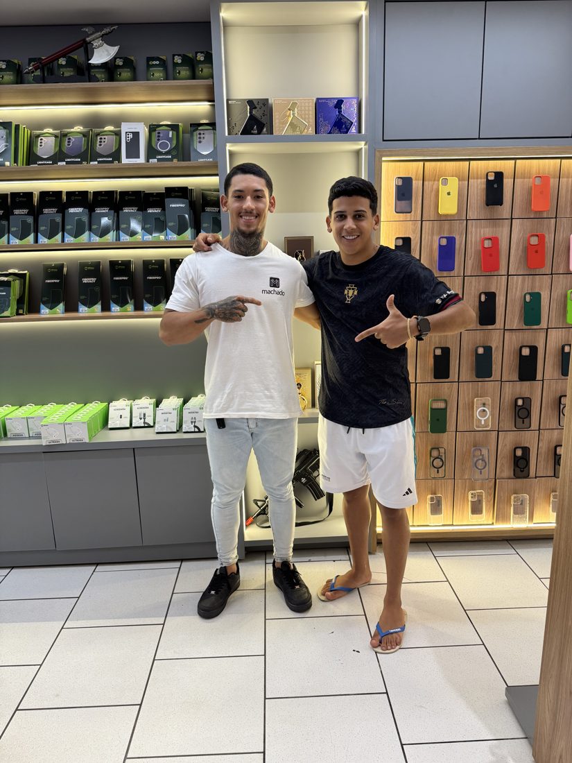 Clientes satisfeitos da Retrô Imports